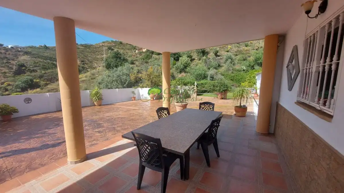 Terrassa de Finca rústica de lloguer en Algarrobo amb Terrassa, Traster i Moblat