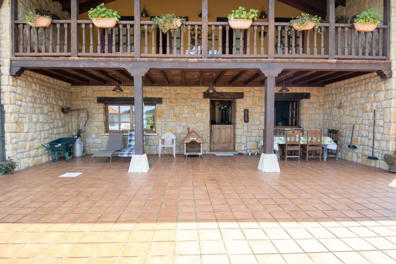 Terrassa de Casa o xalet en venda en Villaviciosa amb Calefacció, Jardí privat i Terrassa
