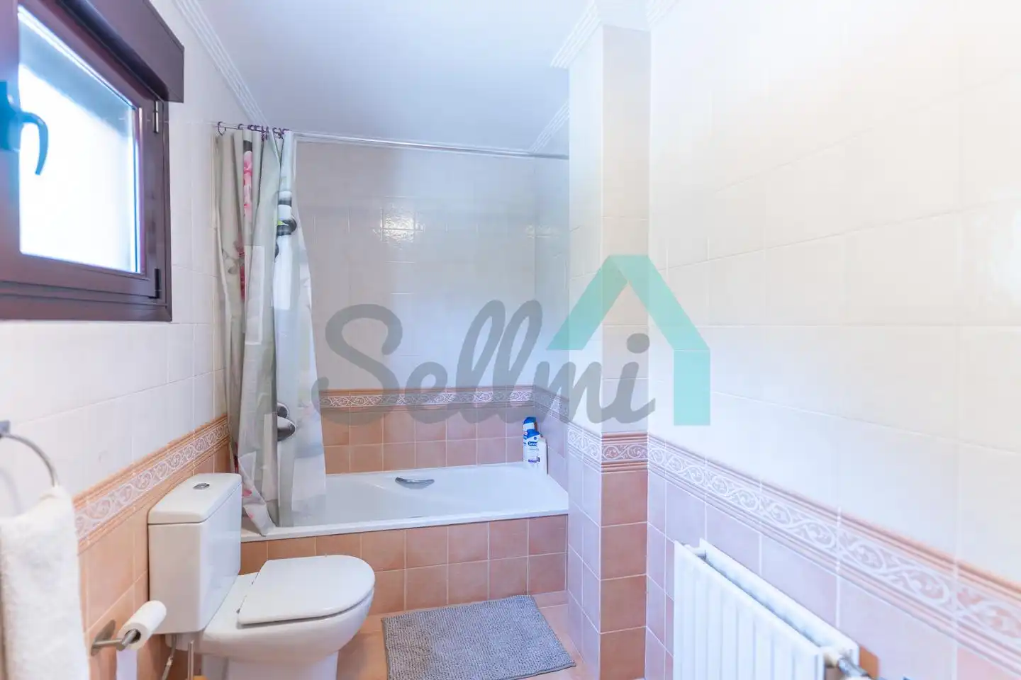 Detached homes for sale in Urbanización Río Nalón, Ribera de Arriba