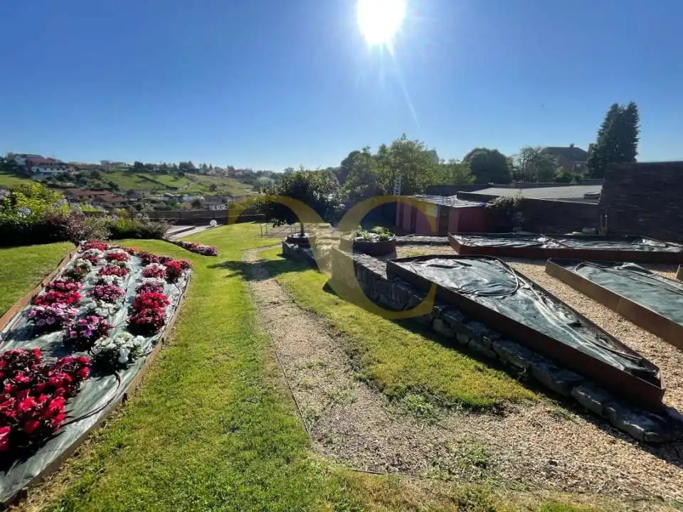 Garden of Houses for rent in Santa Cruz de Bezana  with Air Conditioner, Heating and Private garden