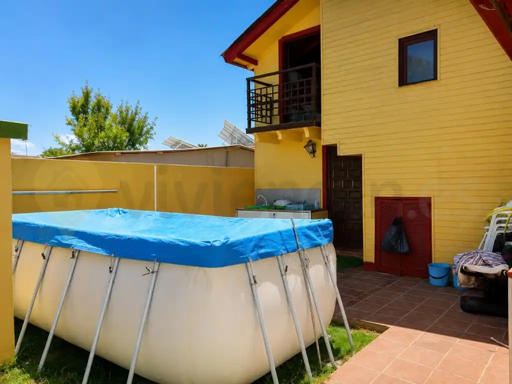Piscina de Casa o xalet en venda en Rota