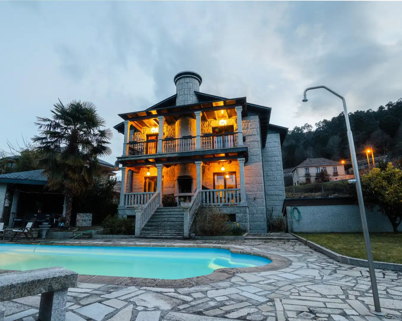 Vista exterior de Casa o chalet en venta en Padrenda con Calefacción, Jardín privado y Terraza