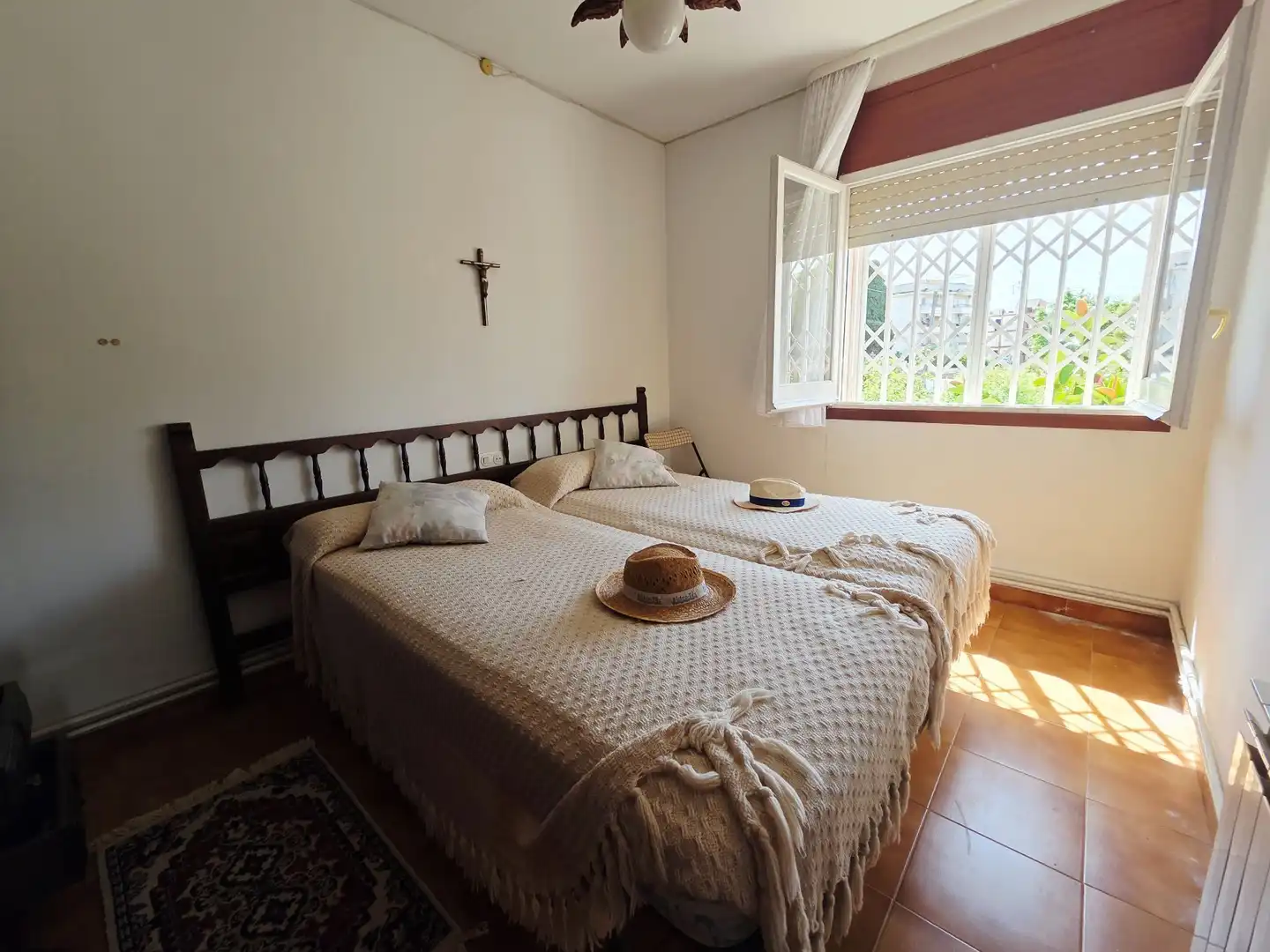 Dormitori de Casa o xalet en venda en Cunit amb Calefacció, Jardí privat i Terrassa