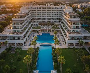 Piscina de Edifici en venda en Marbella