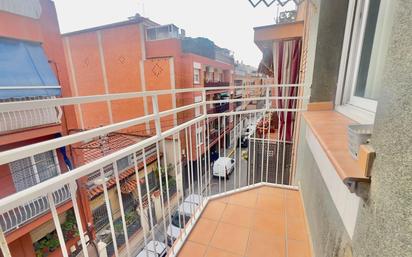 Terrassa de Pis en venda en Badalona amb Balcó