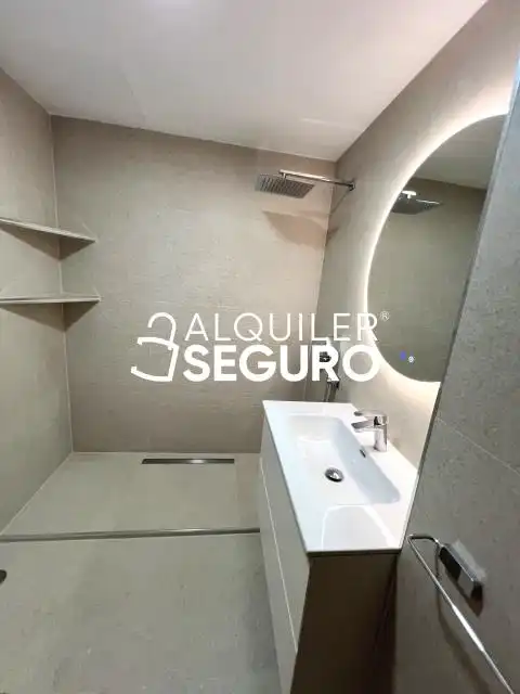 Flat for rent in Yugoslavia , El Carrascal