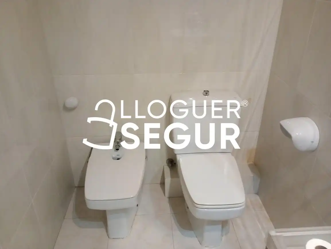 Bany de Pis de lloguer en Sitges amb Terrassa