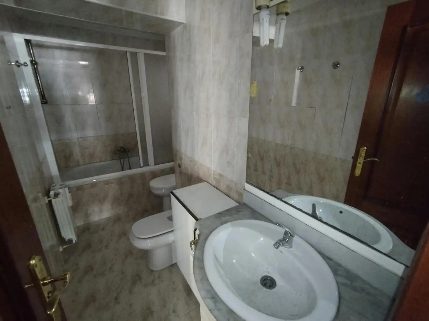 Badezimmer von Wohnung zum Verkauf in Salou mit Terrasse