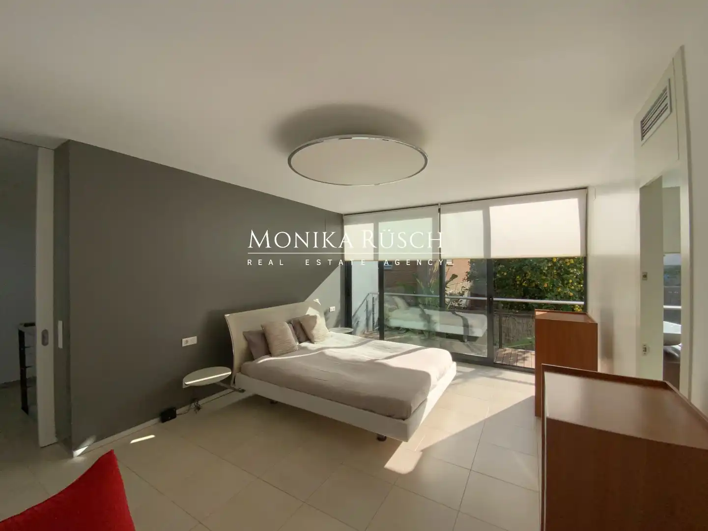 Dormitori de Casa o xalet en venda en Sant Cugat del Vallès amb Aire condicionat, Calefacció i Jardí privat