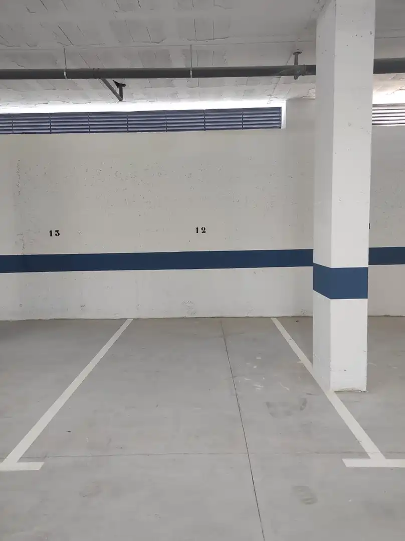 Einzelparkplatz mit Aufzug zur Miete in Calle Doctor Sierra 1, imagen 5