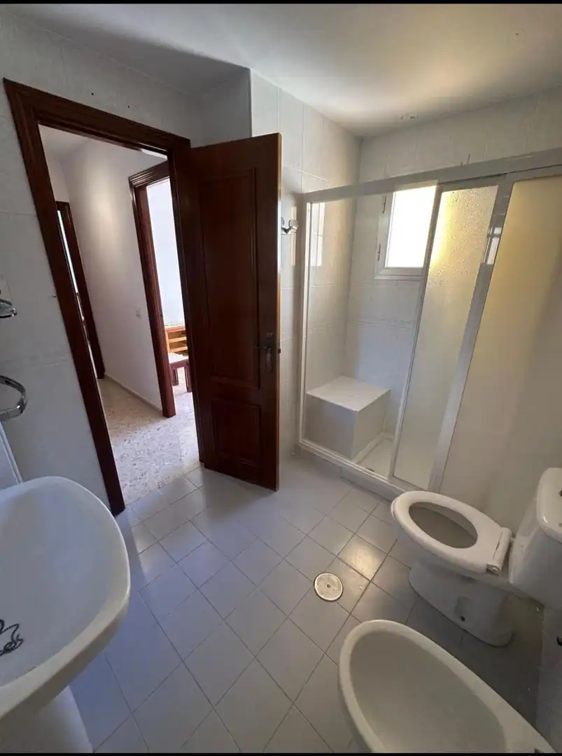 Baño de Piso en venta en Rincón de la Victoria con Aire acondicionado, Terraza y Piscina comunitaria