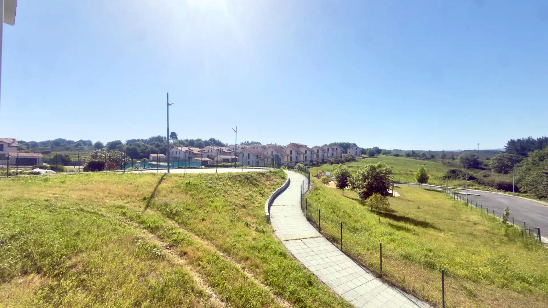 Casa adosada en venta en A Merca   con Calefacción, Jardín privado y Terraza