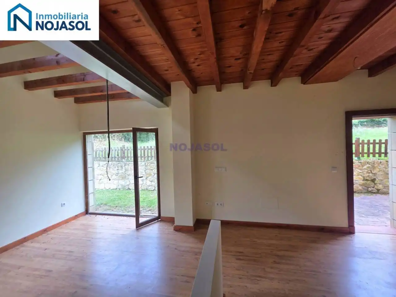 Sala de estar de Apartamento en venta en Vega de Liébana con Calefacción, Jardín privado y Parquet
