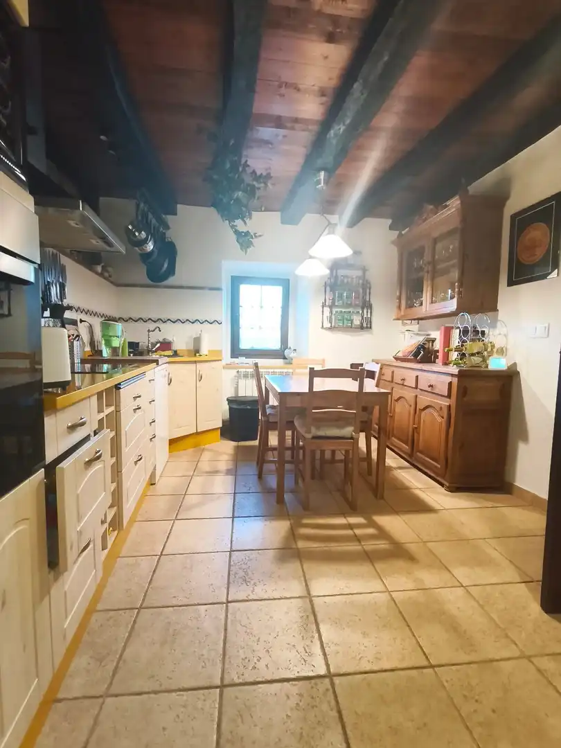 Cocina de Casa adosada en venta en Luena  con Calefacción y Jardín privado