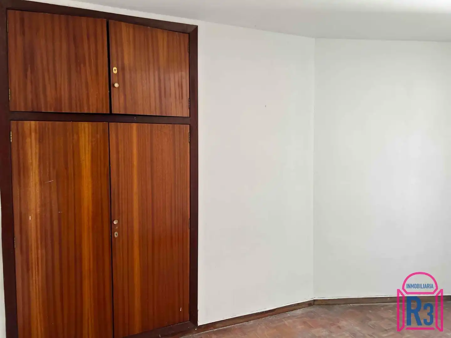 Habitación de Piso en venta en León Capital  con Calefacción y Terraza