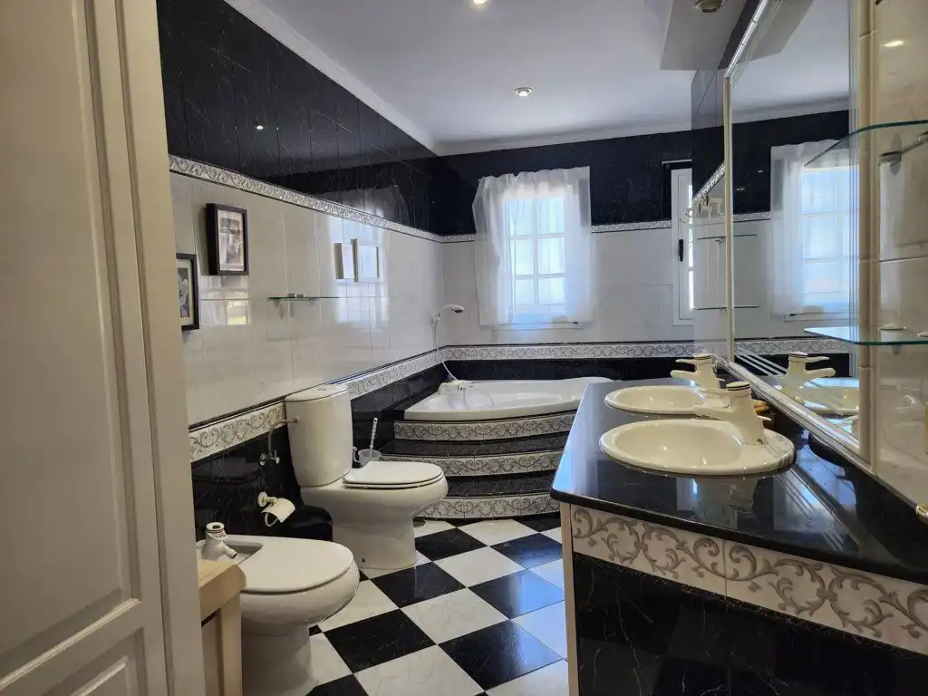Baño de Casa o chalet en venta en Las Palmas de Gran Canaria con Jardín privado