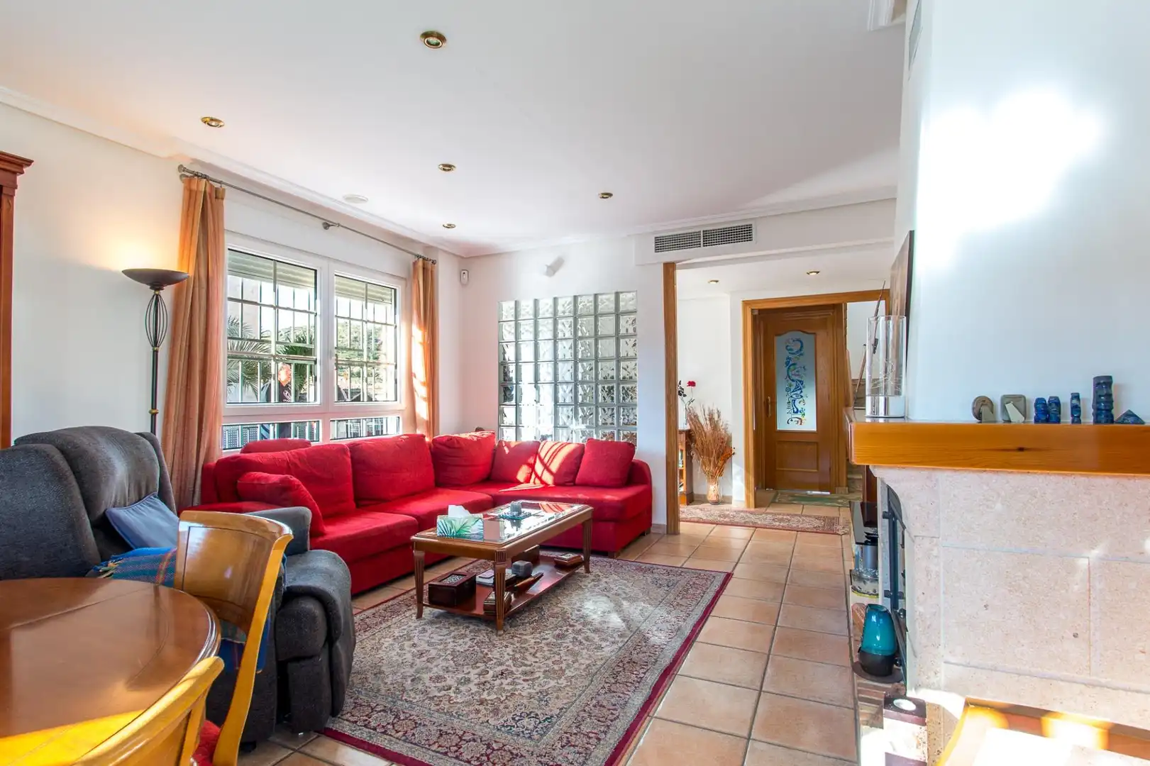 Sala de estar de Casa o chalet en venta en Murcia con Aire acondicionado, Calefacción y Jardín privado