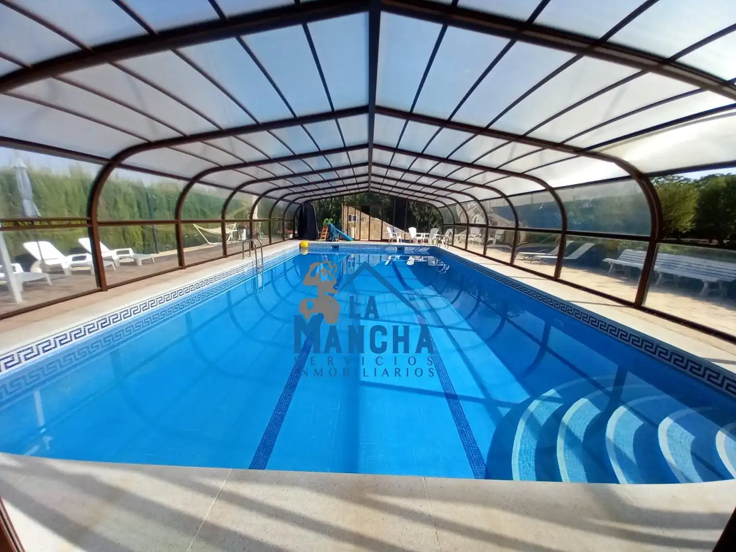 Chalet con piscina en venta en Calle DISEMINADOS, imagen 3