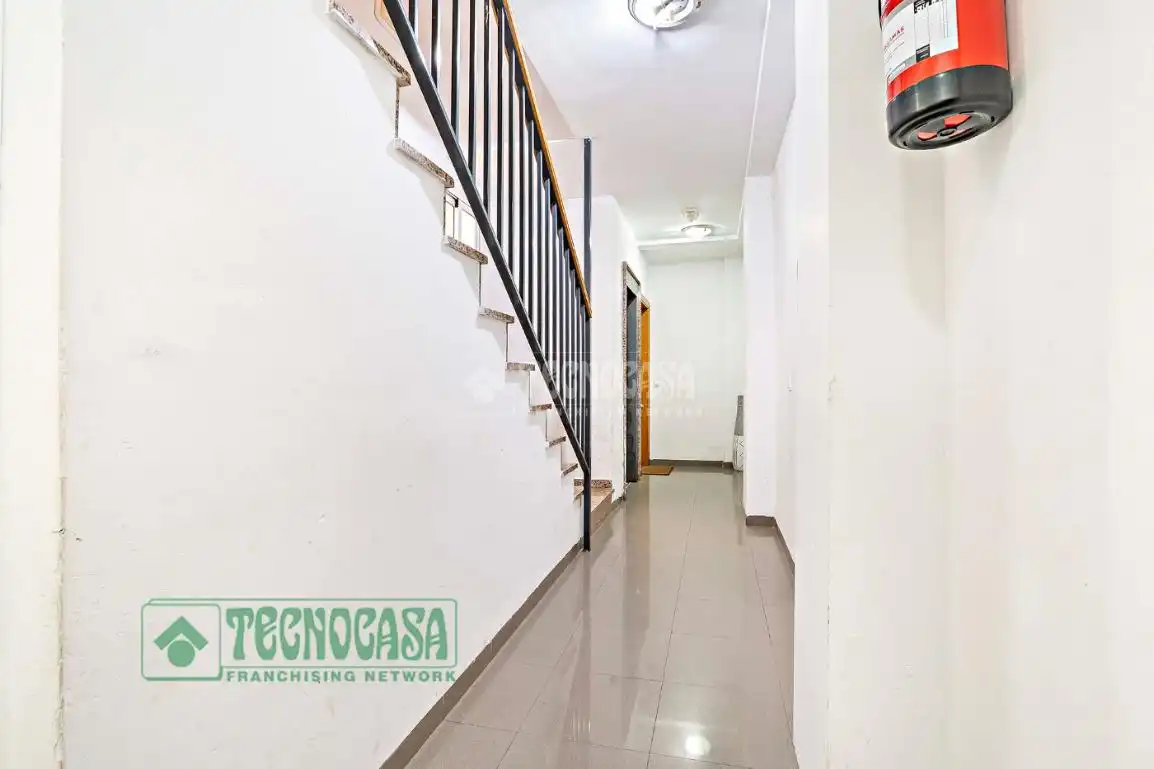 Flat for sale in Roquetas de Mar  with Furnished and Balcony