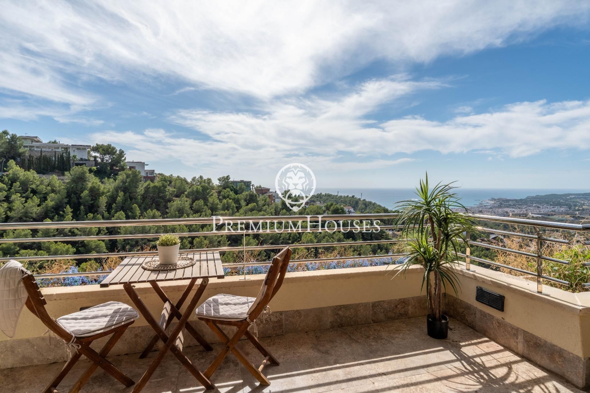 Terrassa de Casa o xalet en venda en Sitges amb Calefacció, Parquet i Piscina