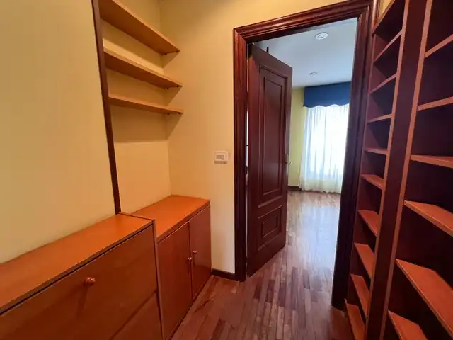 Piso en venta en A Coruña Capital  con Calefacción, Parquet y Terraza