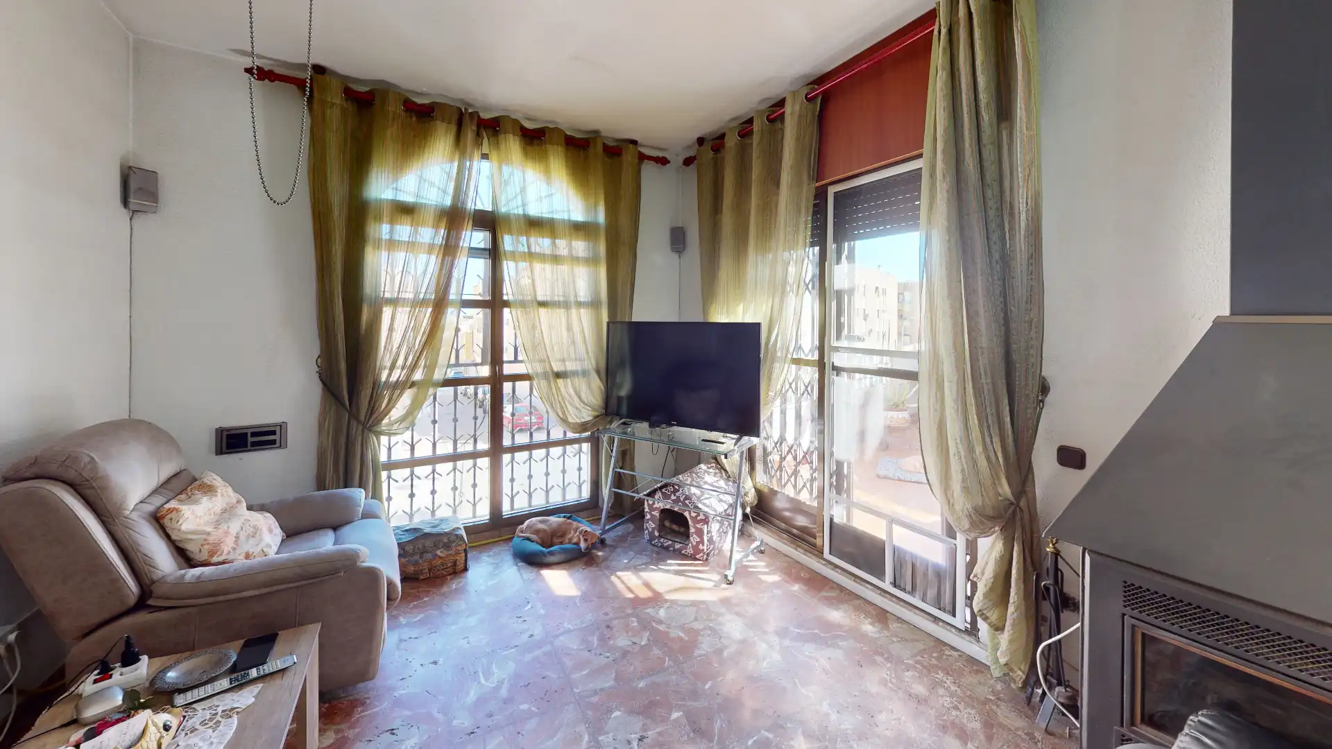 Sala d'estar de Casa o xalet en venda en Almería amb Aire condicionat, Terrassa i Traster