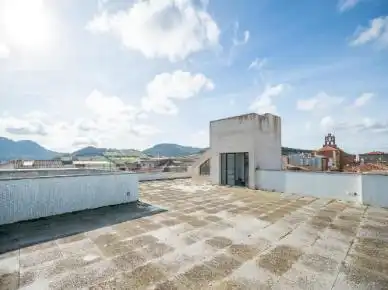 Terrassa de Oficina en venda en Chillón