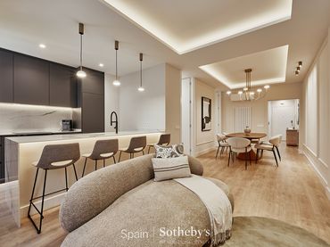 Apartament amb ascensor en venda a Calle de Fernán González
