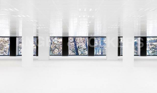 Oficina en Alquiler en Barri de les Corts