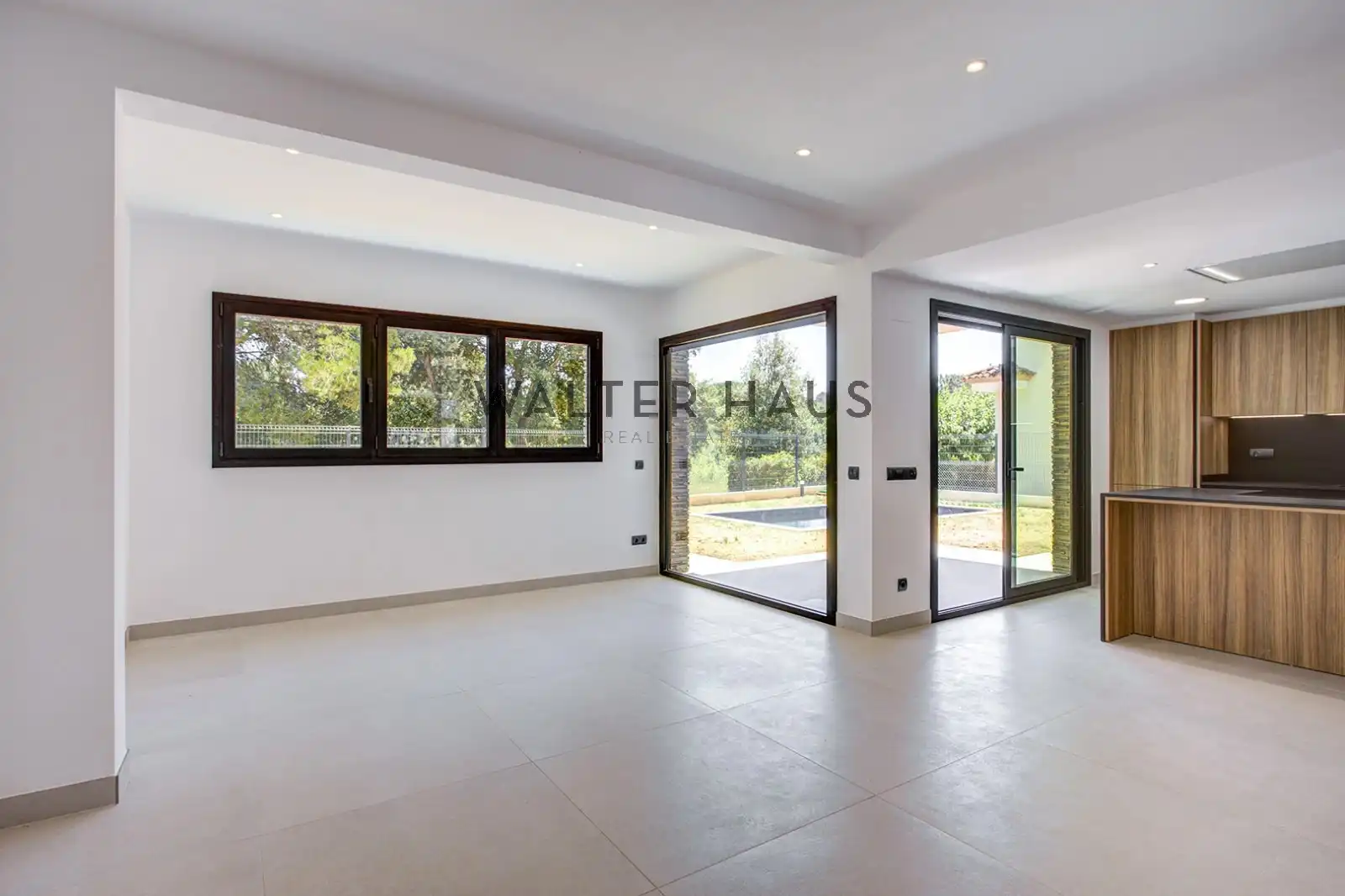 Casa amb terrassa en venda a Carrer del Daró, imagen 3