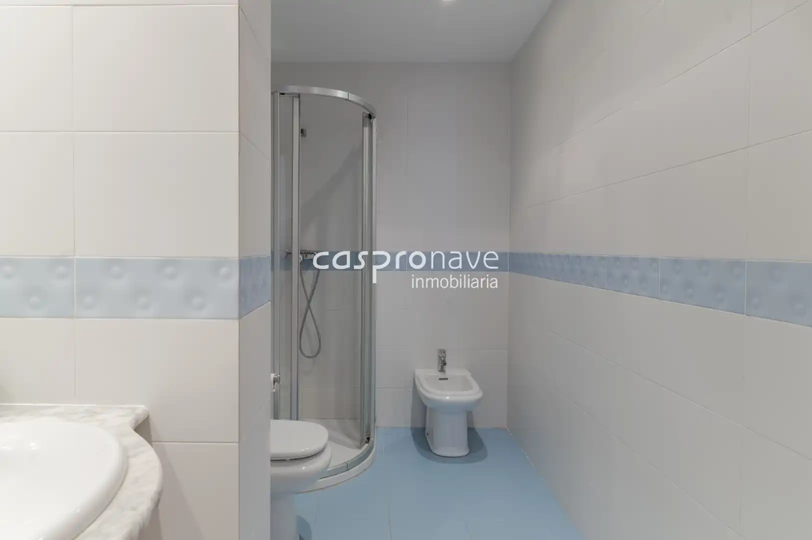 Bathroom of Study for sale in Castellón de la Plana / Castelló de la Plana  with Air Conditioner and Furnished