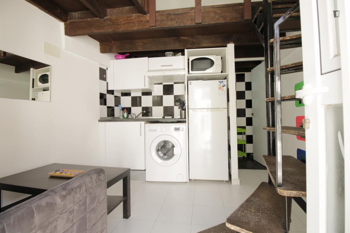 Estudi de lloguer a Valdeacederas