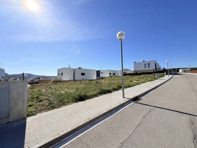 Terreno residencial en Venta en Calle Vall de Rourer, 6 en Sant Sadurní d'Anoia
