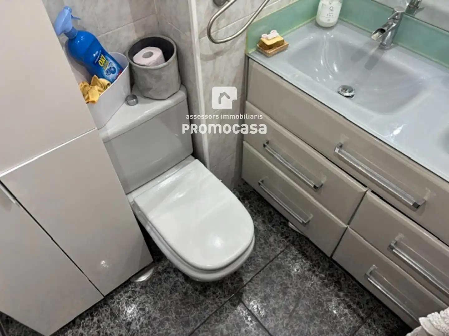 Baño de Piso en venta en Badia del Vallès con Aire acondicionado, Terraza y Balcón