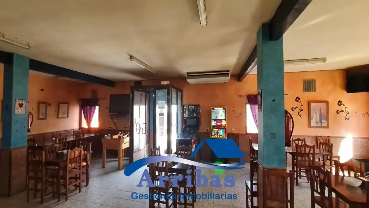 Local en venta en Escalona con Aire acondicionado y Calefacción