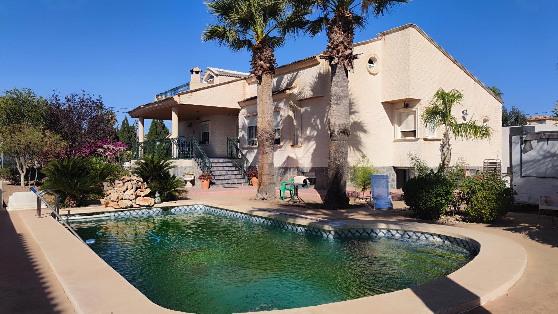Piscina de Casa o xalet en venda en San Vicente del Raspeig / Sant Vicent del Raspeig amb Calefacció, Jardí privat i Terrassa
