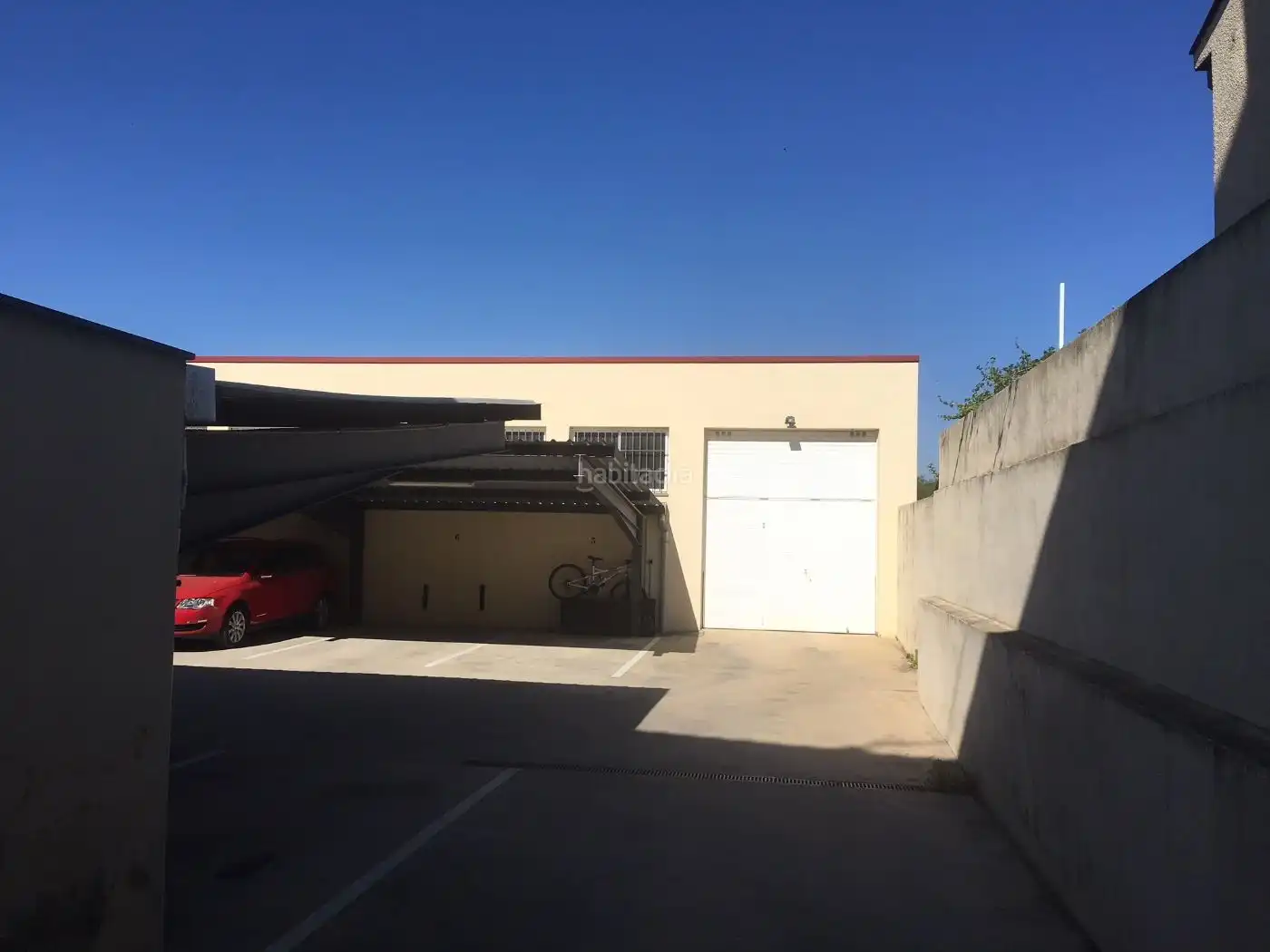 Local comercial en venta en Carrer Vidreres 23B, imagen 6