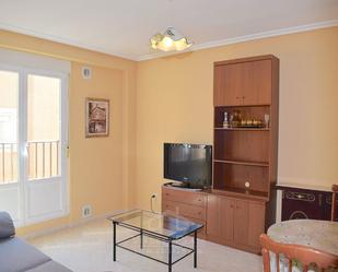 Living room of Flat for sale in Salamanca Capital  with Heating, Storage room and Furnished