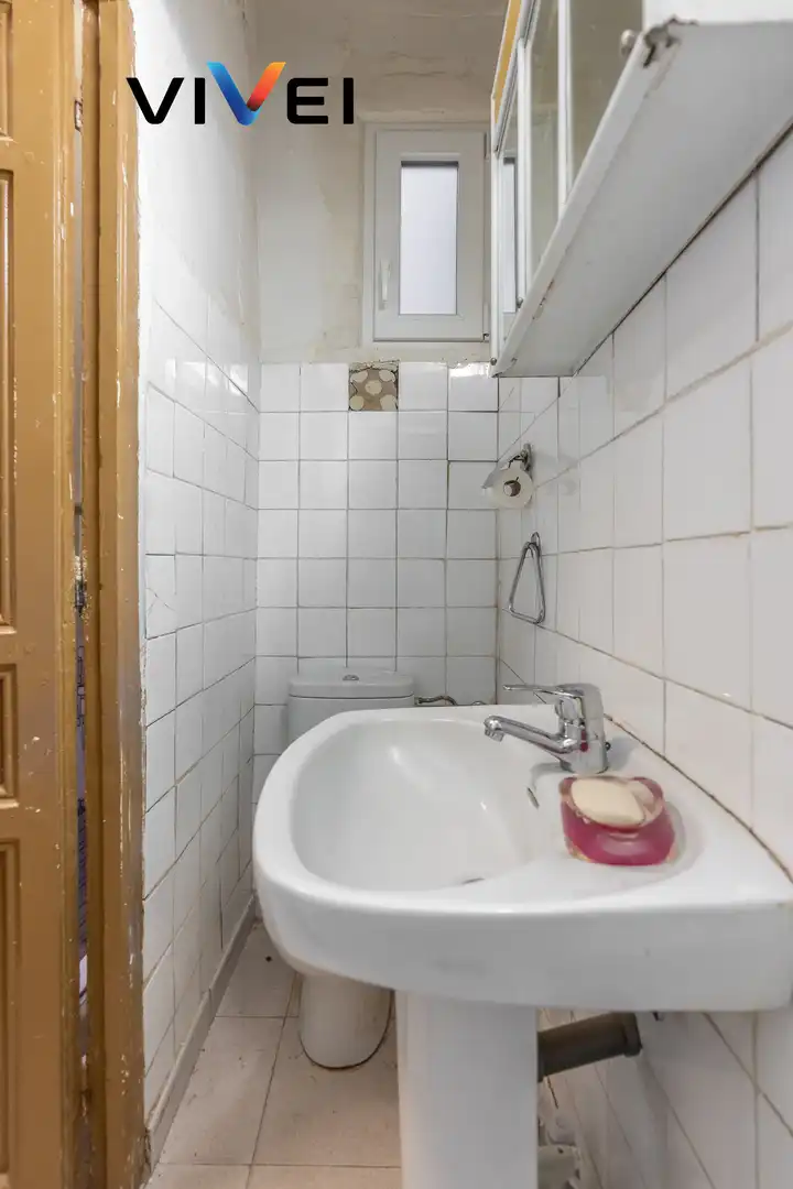 Baño de Piso en venta en Madrid con Calefacción y Balcón