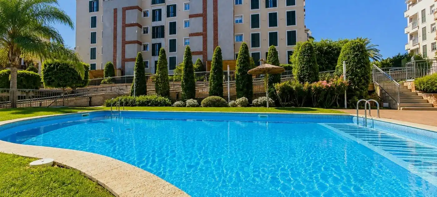Piscina de Pis en venda en  Palma de Mallorca amb Aire condicionat, Terrassa i Traster