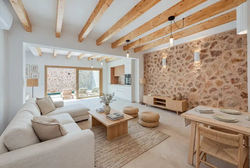Sala d'estar de Finca rústica en venda en Pollença amb Aire condicionat, Calefacció i Jardí privat