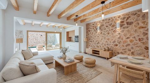 Fabulosa casa nueva con piscina en venta en el casco antiguo de Pollensa, Mallorca