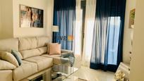Sala d'estar de Pis en venda en Mairena del Aljarafe amb Aire condicionat, Parquet i Terrassa