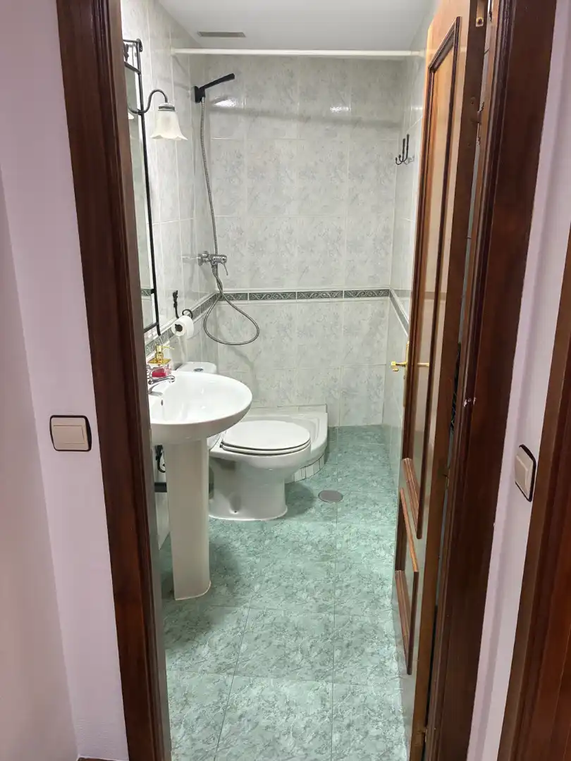 Baño de Dúplex en venta en Velilla de San Antonio con Aire acondicionado, Calefacción y Parquet
