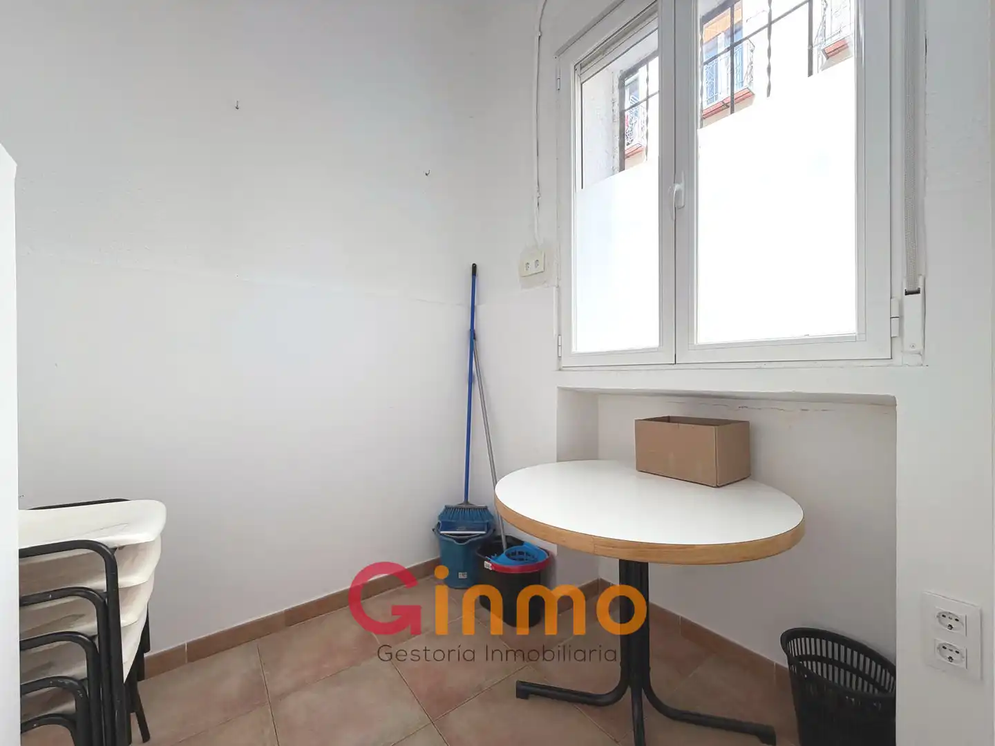 Geschaftsraum zur Miete in Madrid mit Klimaanlage und Heizung