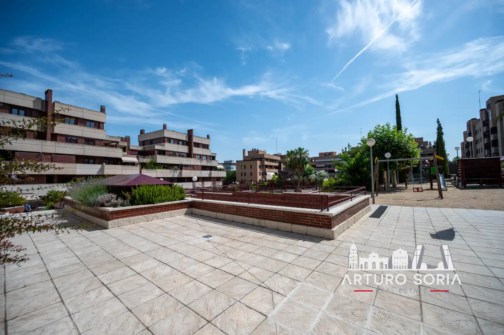 Terrassa de Àtic de lloguer en La Moraleja amb Terrassa i Piscina comunitària