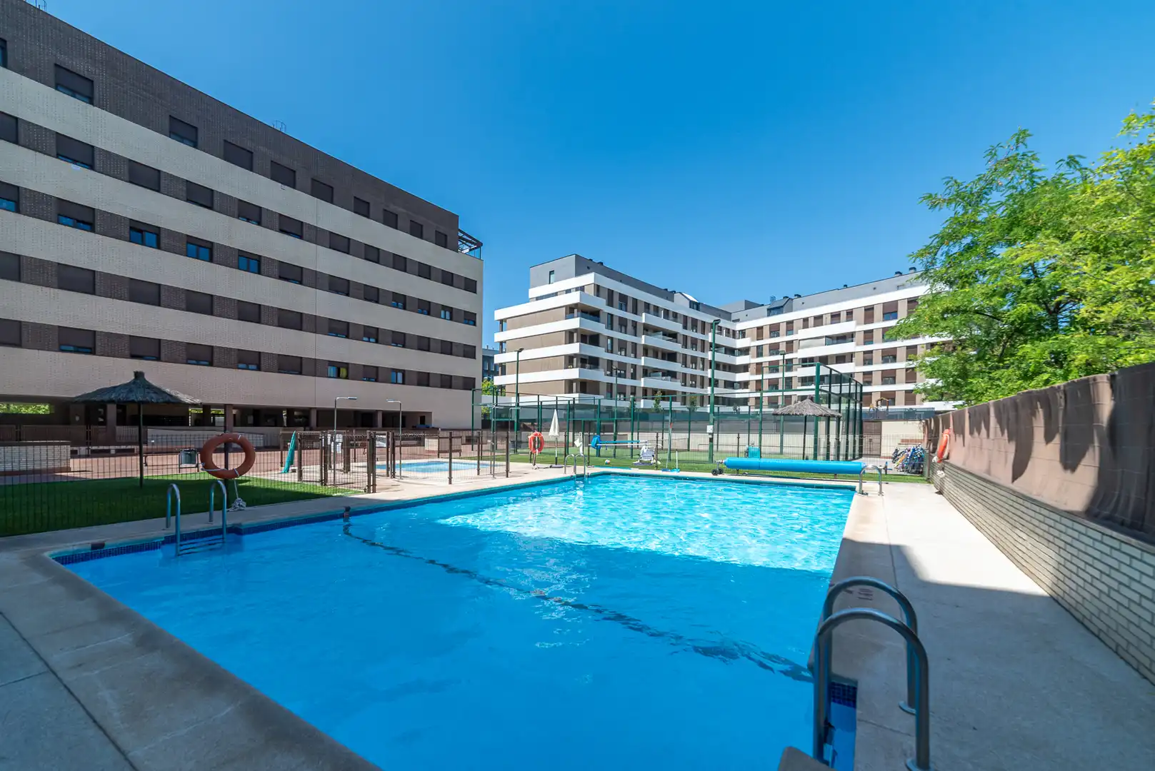 Piscina de Piso en venta en Leganés con Aire acondicionado, Trastero y Piscina comunitaria