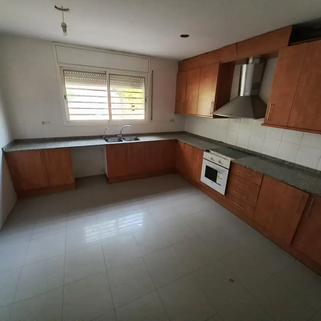 Cuina de Casa o xalet en venda en La Granada