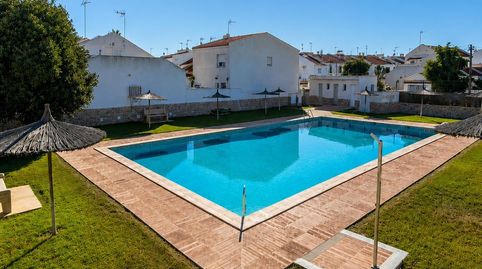 Foto 2 de Casa adosada en venta en Calle Bonn, Zona Playa de los Locos, Torrevieja