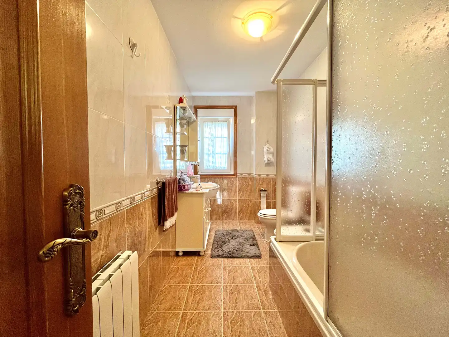 Baño de Casa o chalet en venta en Culleredo con Calefacción, Terraza y Piscina